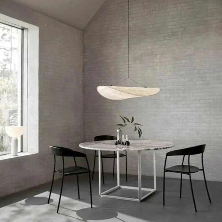 Závěsné světlo Lyra s LED akcentem, stínidlo z tyveku a motivem čipů