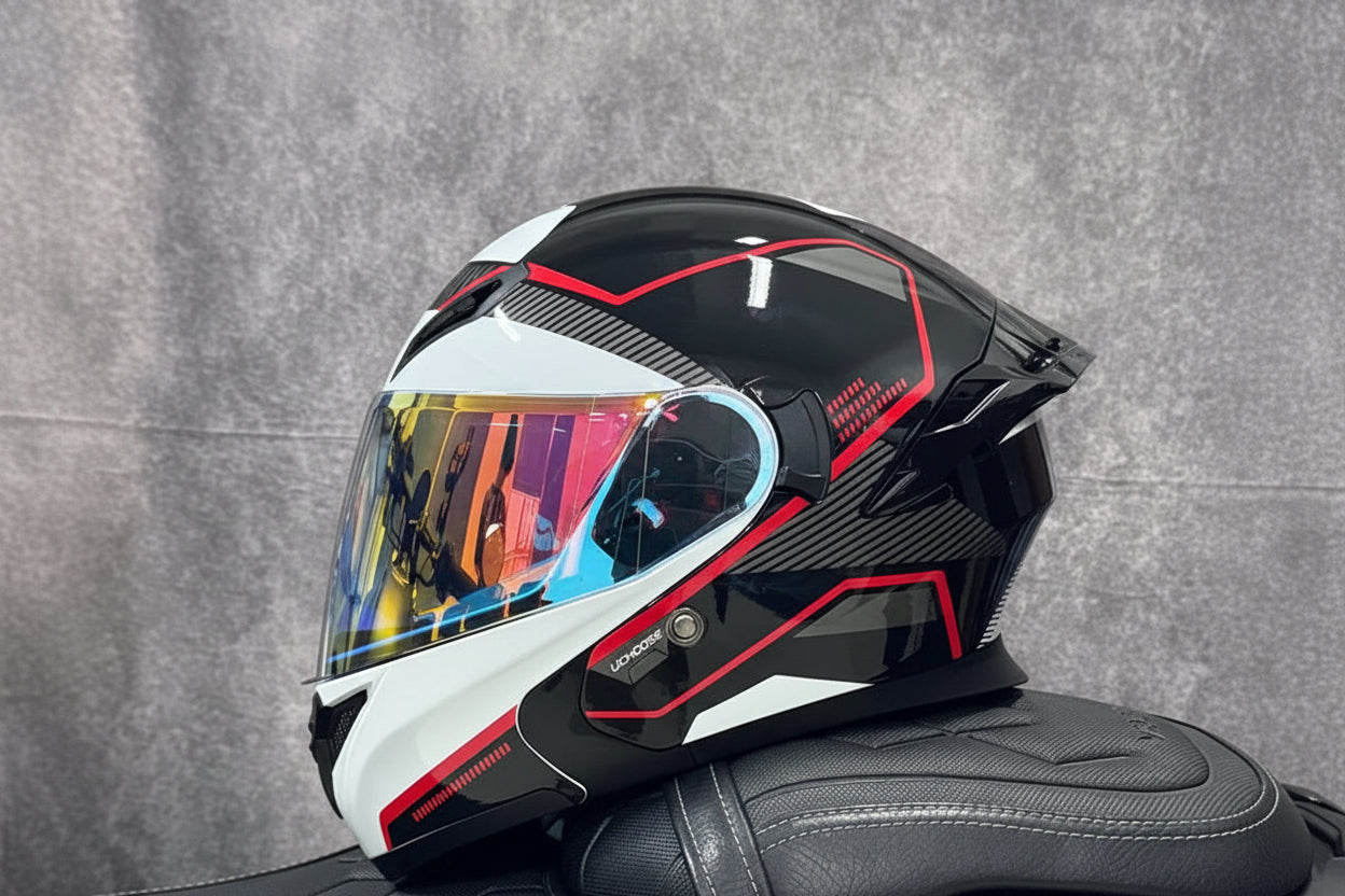 Casco Integrale Moto Ribaltabile con Doppia Lente e Ala Aerodinamica Posteriore Certificato DOT
