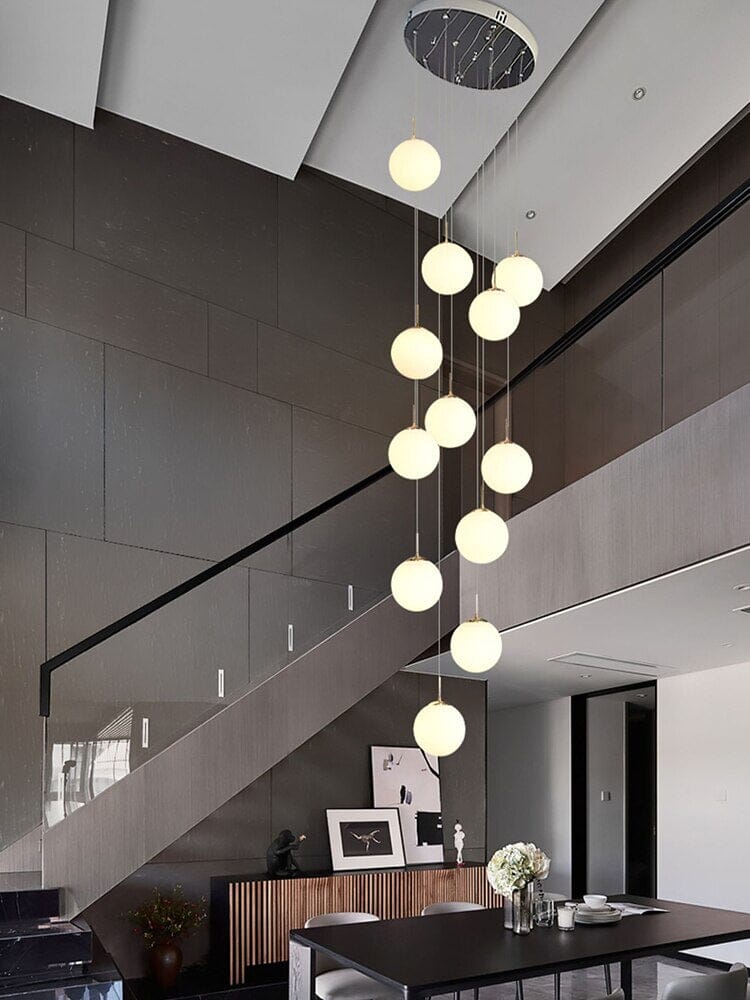 Lampada a sospensione Liora Orb per ingressi e hall eleganti