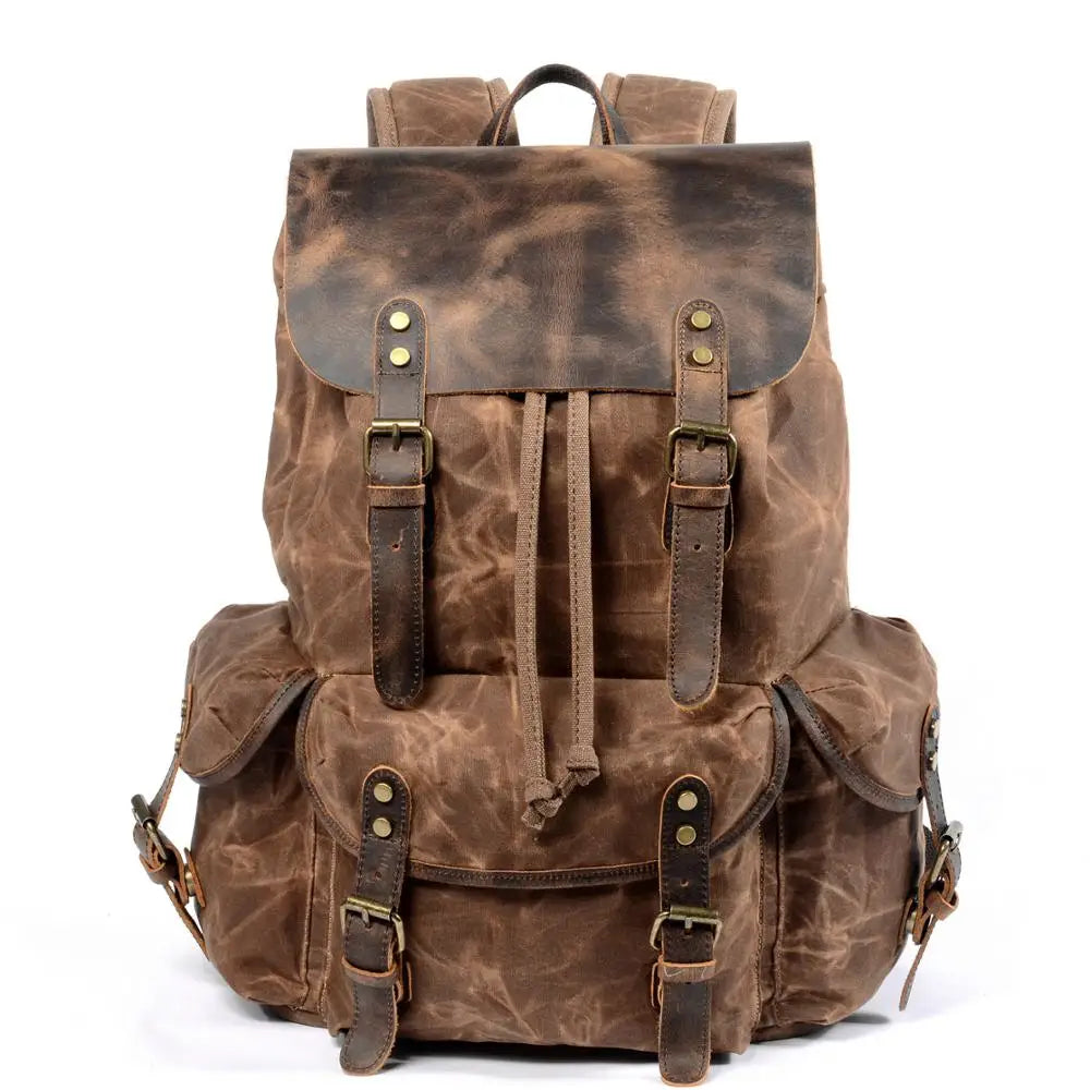 Zaino da viaggio Ridgeway con dettagli in pelle e tela resistente