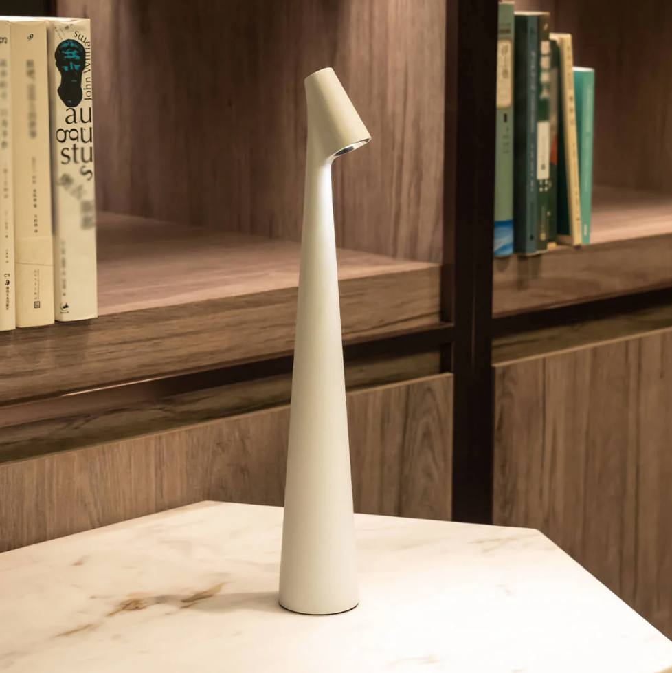 LumaNord Kablosuz LED Masa Lambası, Okuma ve Yemek İçin Yumuşak Ambiyanslı