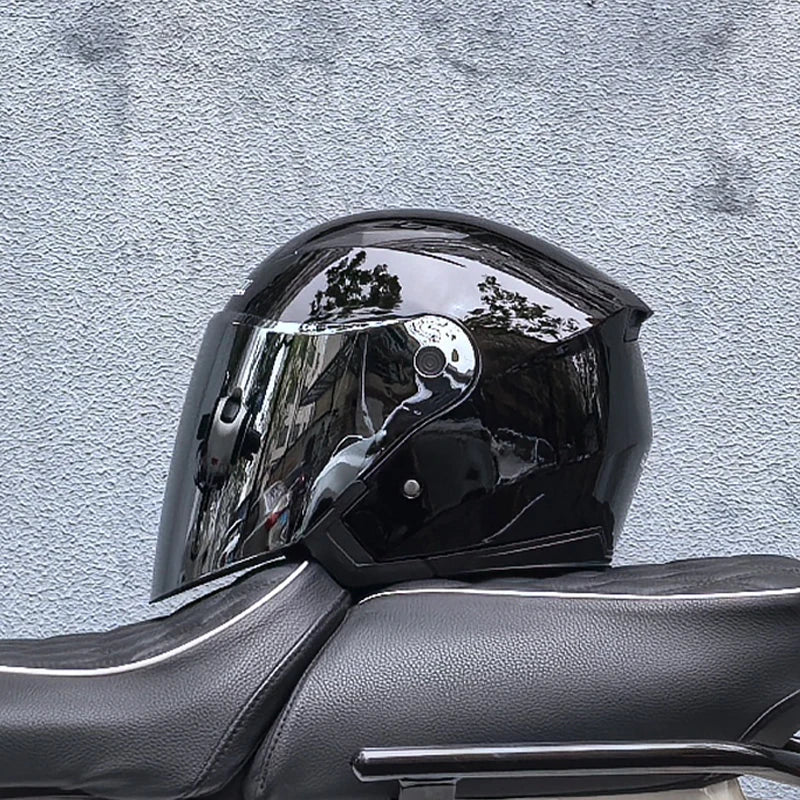Lightweight 3/4 Motorcycle Helmet with Dual Visor