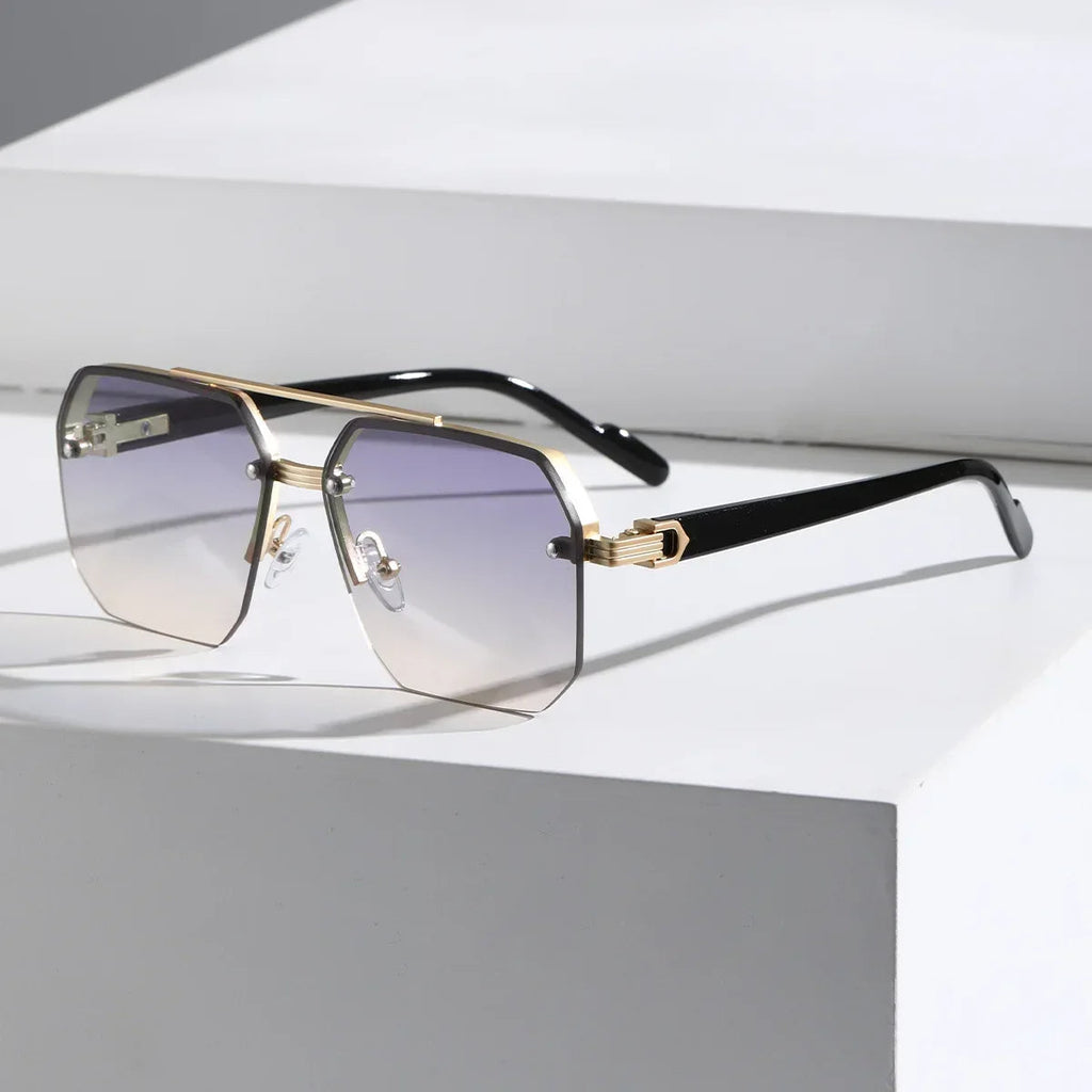 Vespera geometrikus napszemüveg az Eyewear kollekcióból