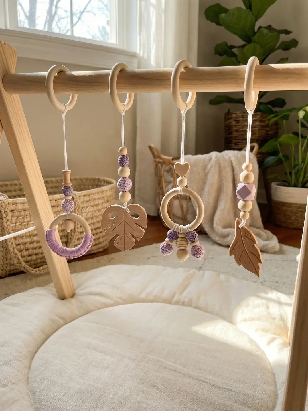 Leaf-Themed Wooden Baby Gym Hanging Toys