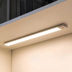 Bezdrátové LED světlo do skříně s aktivací pohybem pro použití pod skříňkou