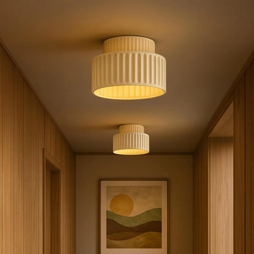 Luminara 奶油色布艺圆形吸顶灯，单灯泡，半嵌入式安装