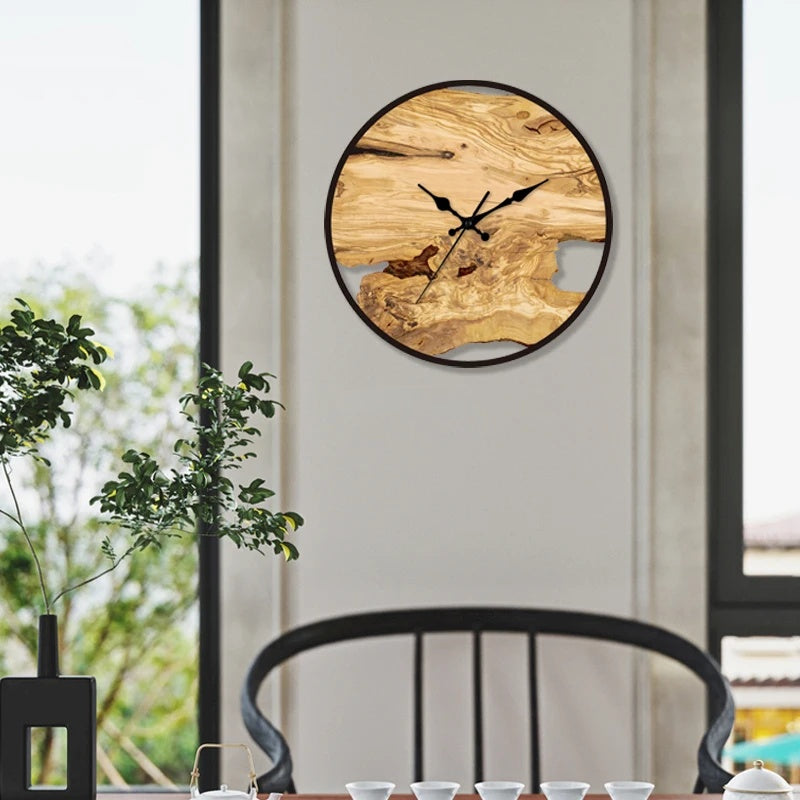 Horloge murale transparente AstraLume pour intérieurs minimalistes