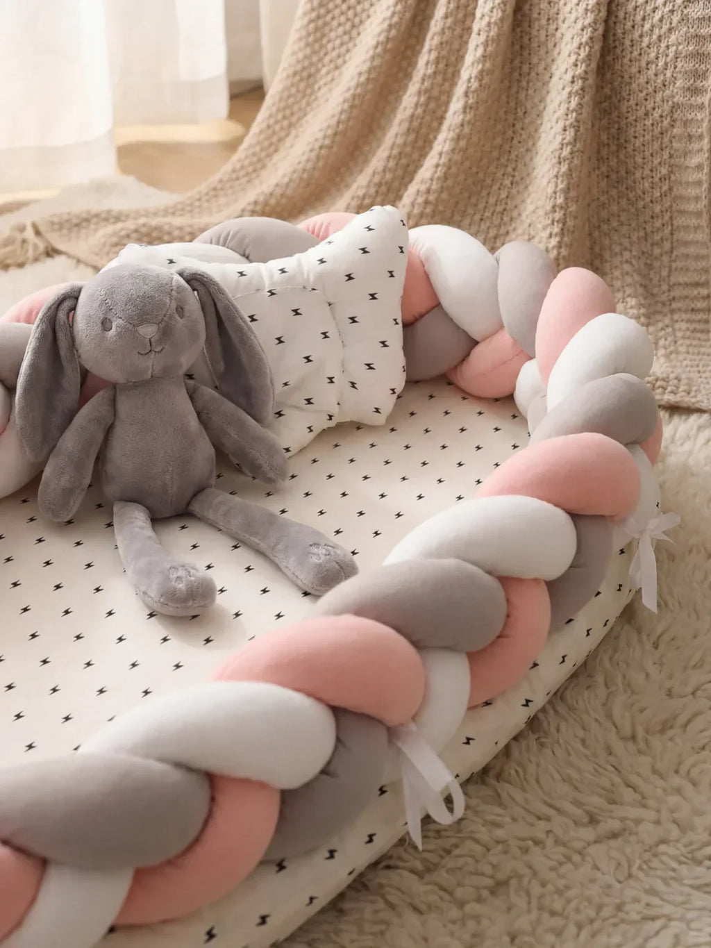 Breathable Bionic Baby Nest with Braided Bumper
