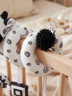 Monochrome Sensory Spiral for Early Development