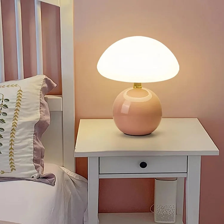 Lampă Calvryn cu ciupercă cremă în stil vintage Bauhaus pentru living