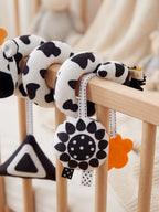 Monochrome Sensory Spiral for Early Development