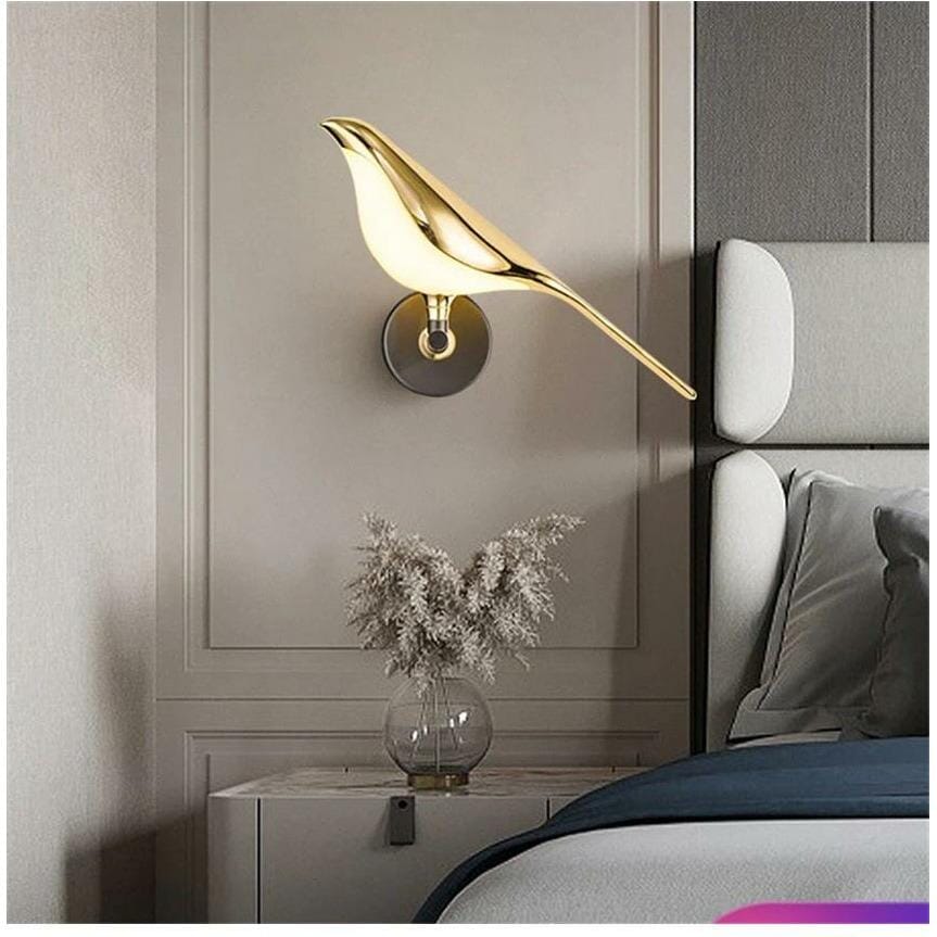 Aplique de Pared Colibrí Dorado con Acabado en Oro sobre Hierro