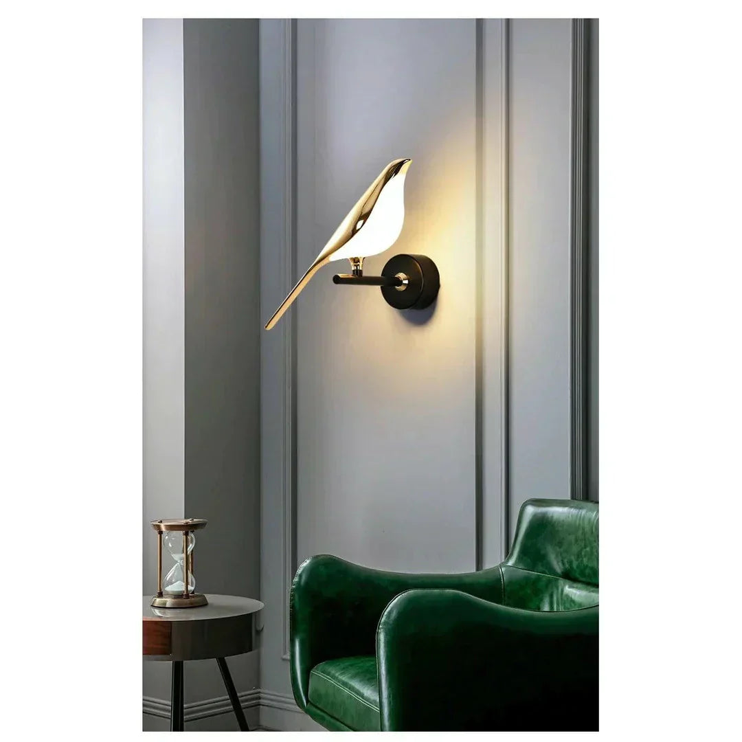 Aplique de Pared Colibrí Dorado con Acabado en Oro sobre Hierro