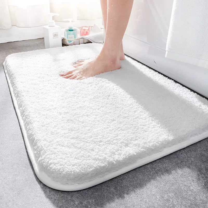 Tapis de bain Aurelle Cloud Comfort offrant une douceur de qualité spa à domicile