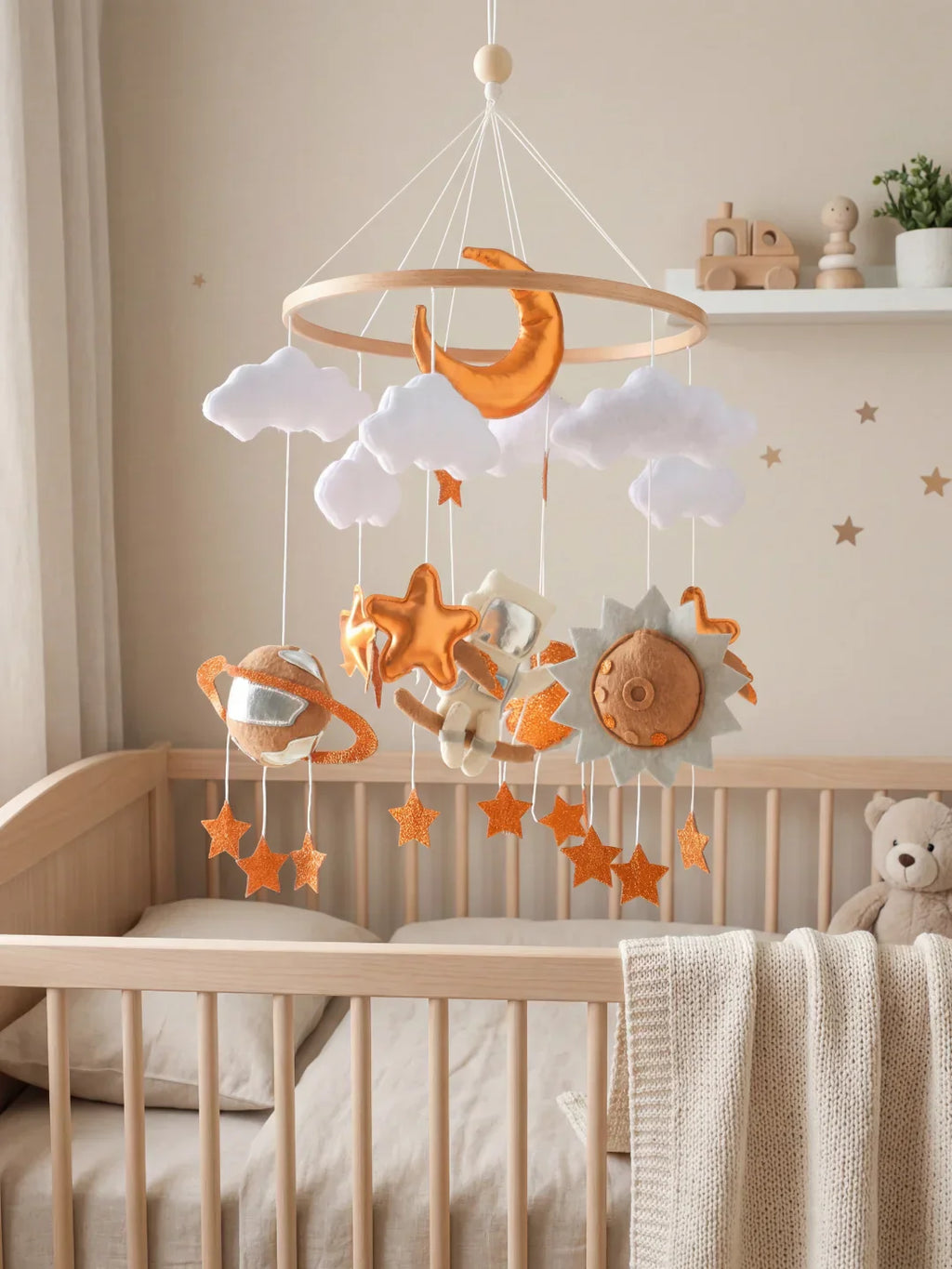 Minimalist Wooden Baby Crib Mobile with Arm
