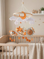 Minimalist Wooden Baby Crib Mobile with Arm