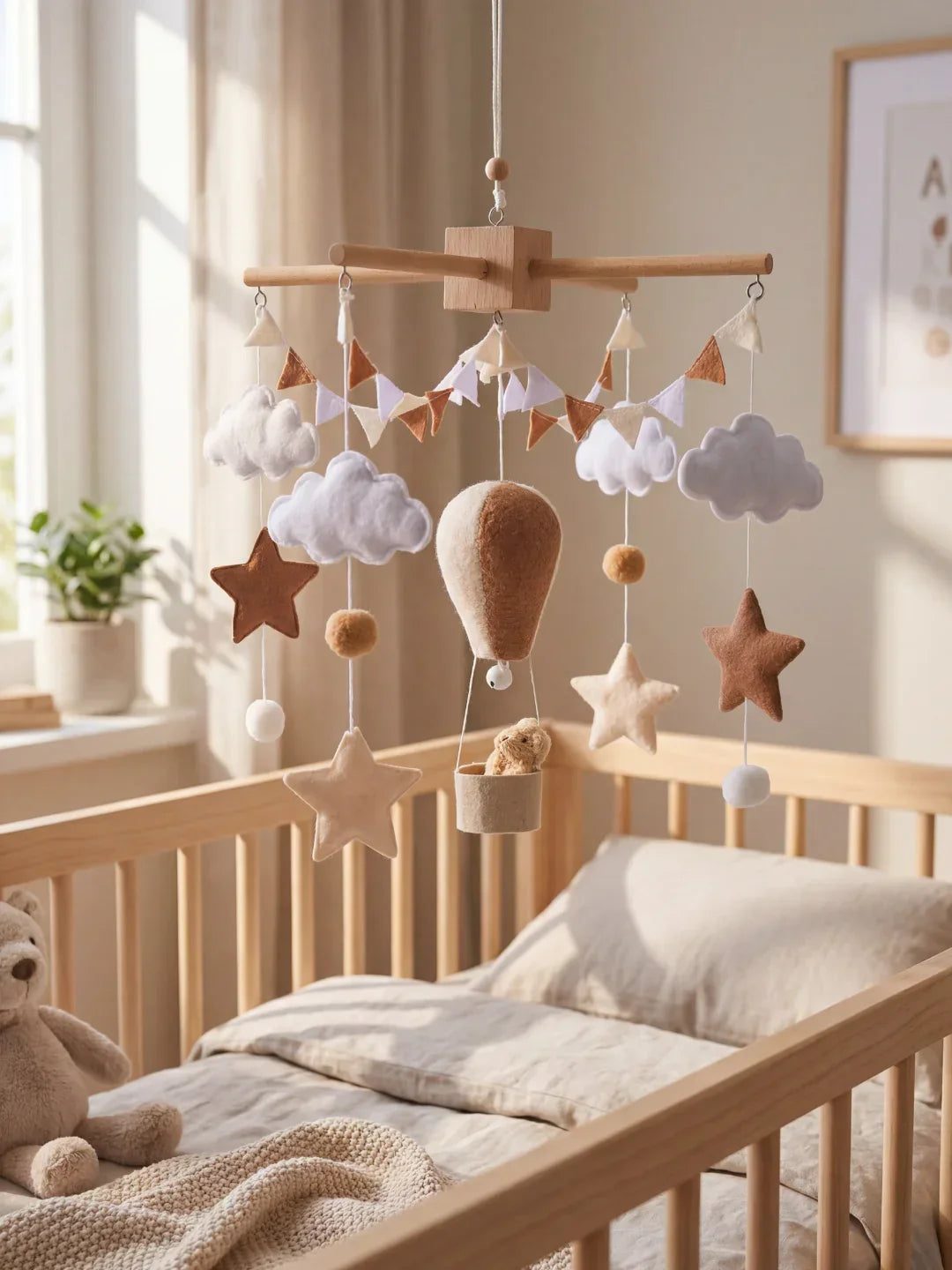 Minimalist Wooden Baby Crib Mobile with Arm