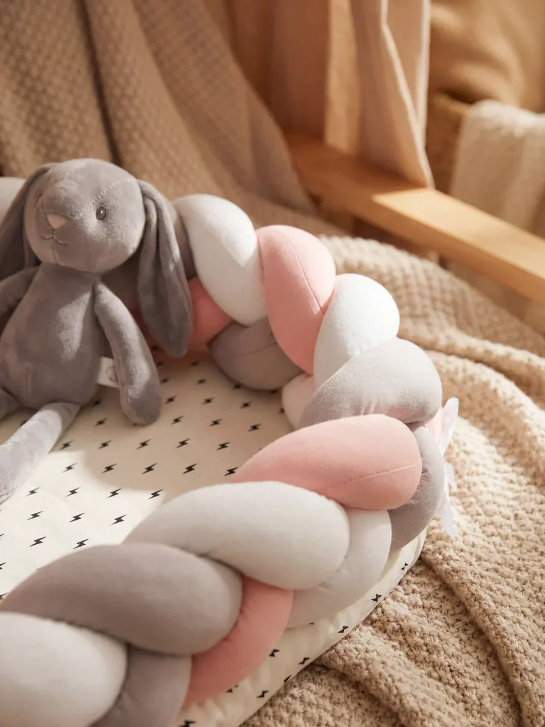 Breathable Bionic Baby Nest with Braided Bumper
