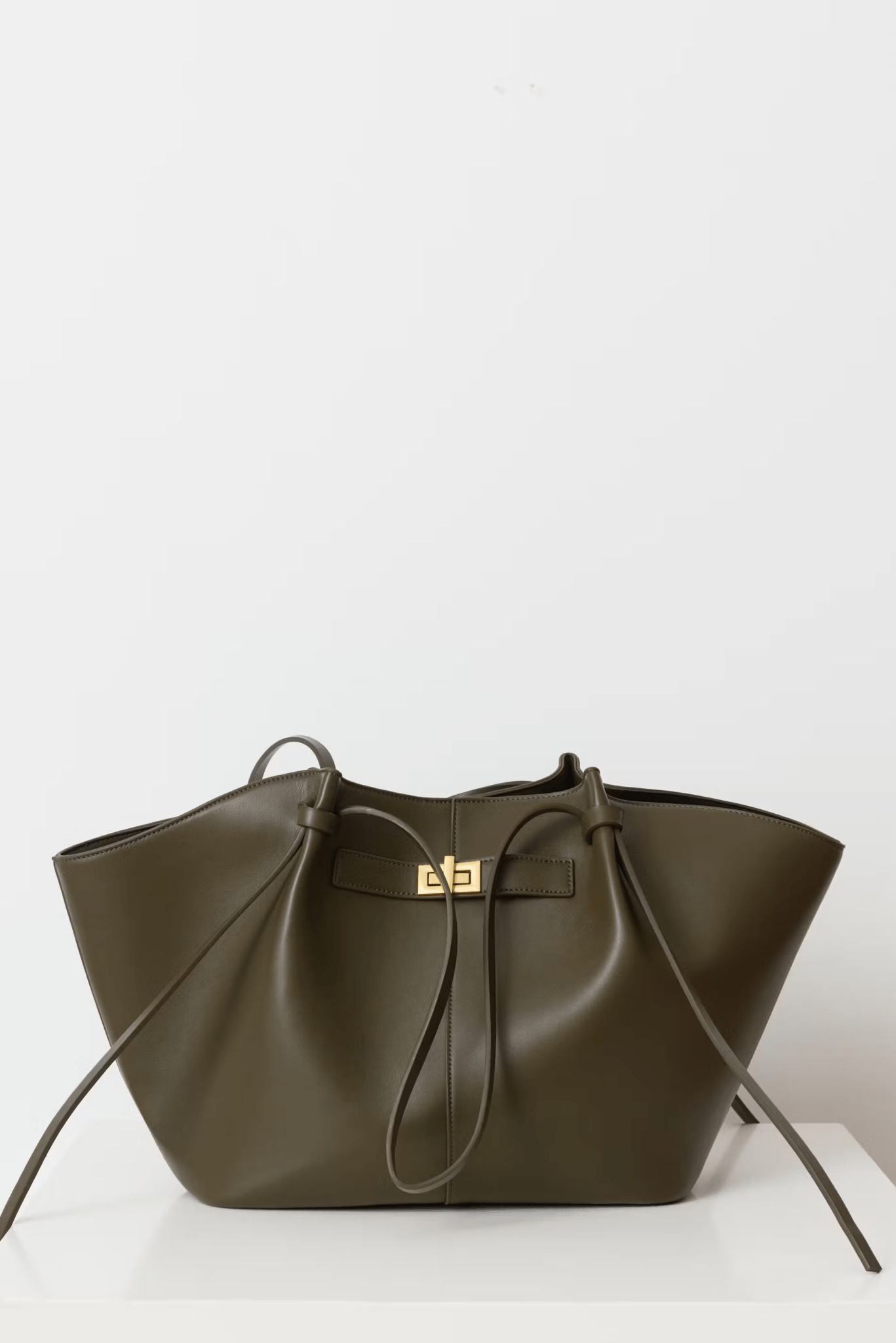 Borsa in pelle vegana per esperienza di shopping oversize