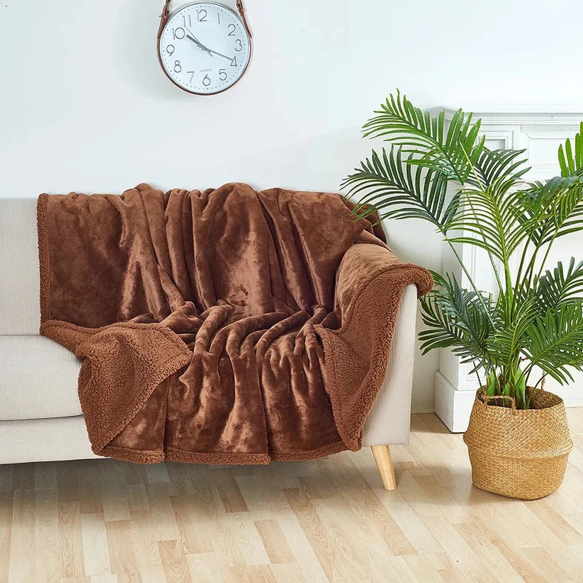 Couverture imperméable en peluche pour couples, pour une protection confortable et douillette